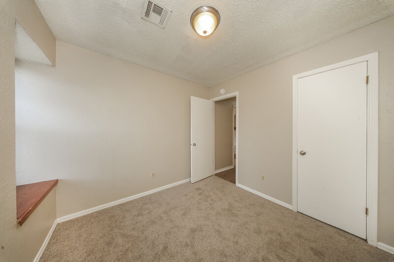 1,430/Mo, 1105 Northridge Rd Moore, OK 73160 Bedroom View 2