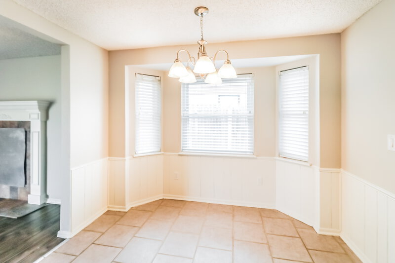 1,330/Mo, 10305 S Winston Way Oklahoma City, OK 73139 Dining Room View
