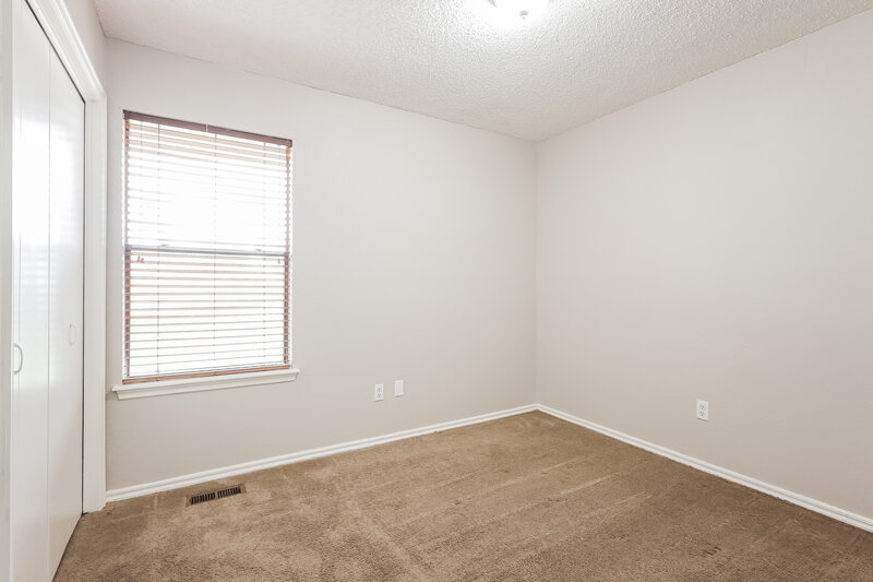 1,595/Mo, 12913 Heron Ln Oklahoma City, OK 73170 Bedroom View 2