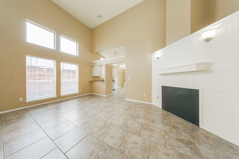 1,855/Mo, 616 Stoneridge Dr Moore, OK 73160 Living Room View