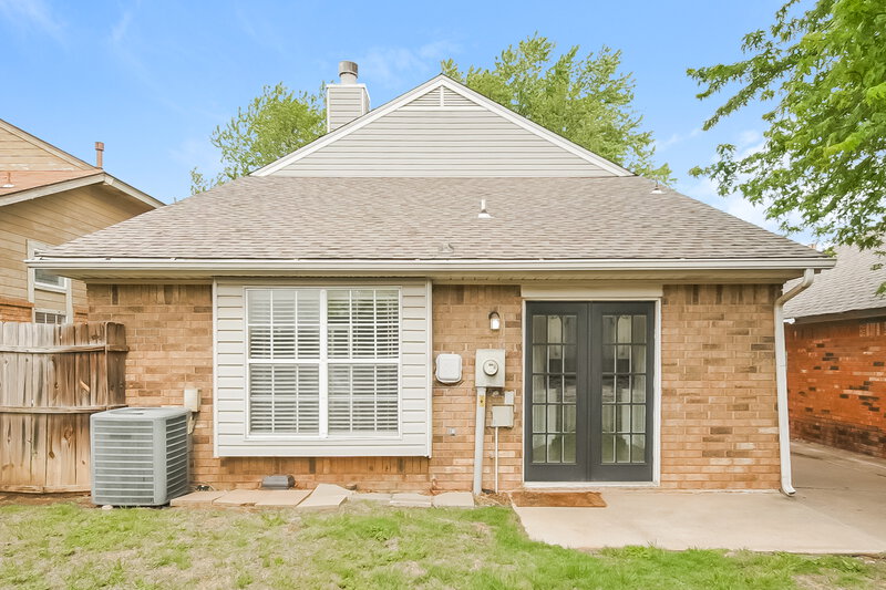 1,855/Mo, 616 Stoneridge Dr Moore, OK 73160 Rear View