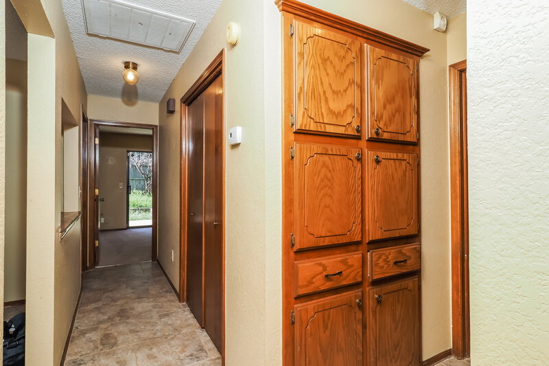 1,630/Mo, 7728 Doris Dr Oklahoma City, OK 73162 Bedroom View 3