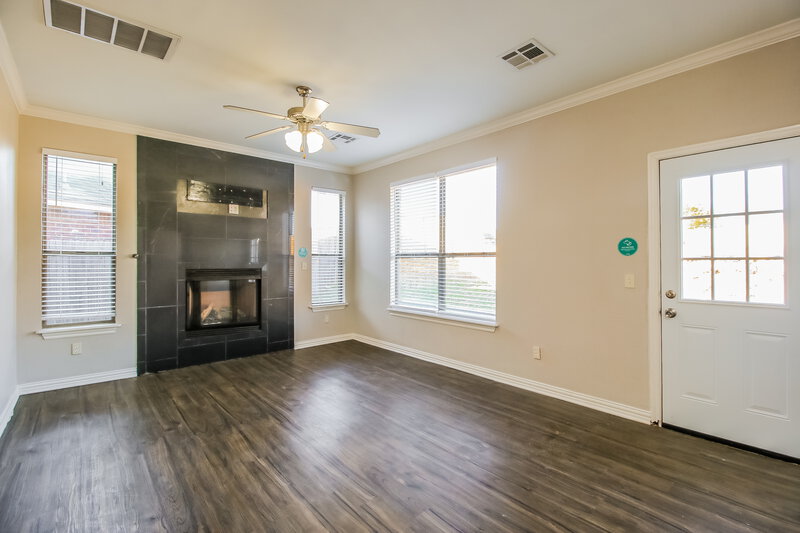1,495/Mo, 12001 Garden Ct Oklahoma City, OK 73170 Living Room View