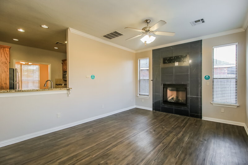 1,495/Mo, 12001 Garden Ct Oklahoma City, OK 73170 Living Room View 3