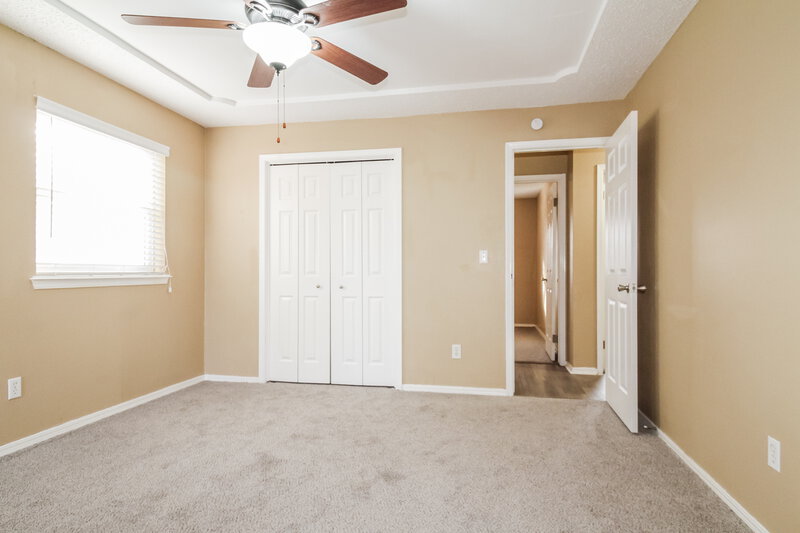 1,495/Mo, 501 S Bouziden Dr Moore, OK 73160 Main Bedroom View