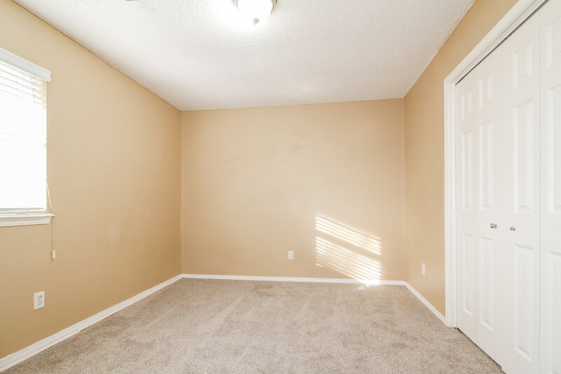 1,495/Mo, 501 S Bouziden Dr Moore, OK 73160 Bedroom View 3