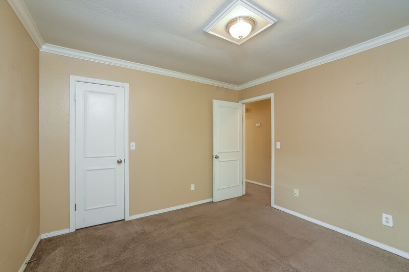 1,665/Mo, 10004 Southridge Dr Oklahoma City, OK 73159 Bedroom View 2