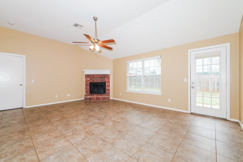 1,675/Mo, 13312 Mayberry Pl Oklahoma City, OK 73142 Living Room View