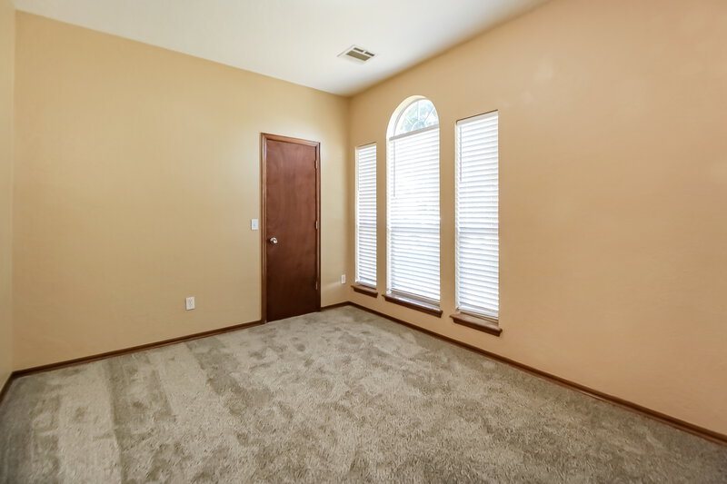 1,595/Mo, 2817 SE 96th St Oklahoma City, OK 73160 Bedroom View