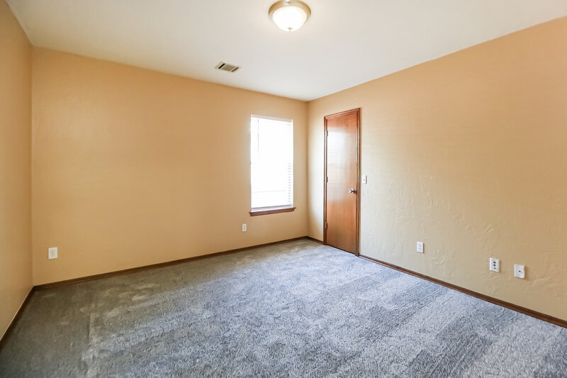 1,595/Mo, 2817 SE 96th St Oklahoma City, OK 73160 Bedroom View 2