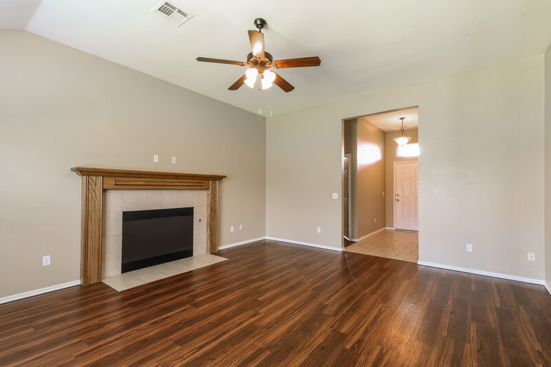 1,485/Mo, 5113 SE 79th St Oklahoma City, OK 73135 Living Room View 2