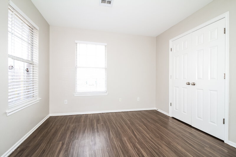1,610/Mo, 409 Eastview Dr Yukon, OK 73099 Bedroom View 2