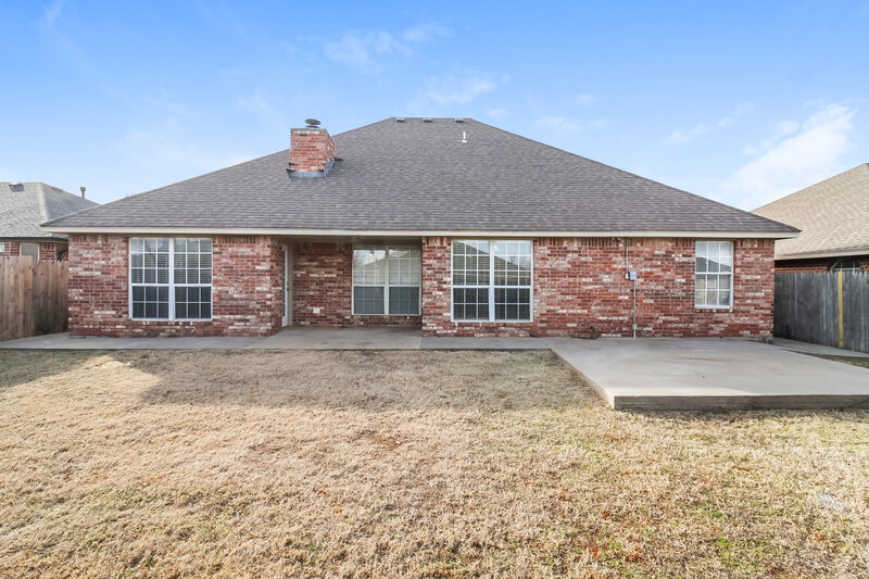 1,610/Mo, 409 Eastview Dr Yukon, OK 73099 Rear View