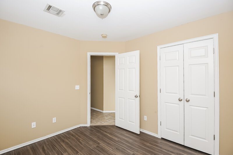 1,610/Mo, 409 Eastview Dr Yukon, OK 73099 Bedroom View 7