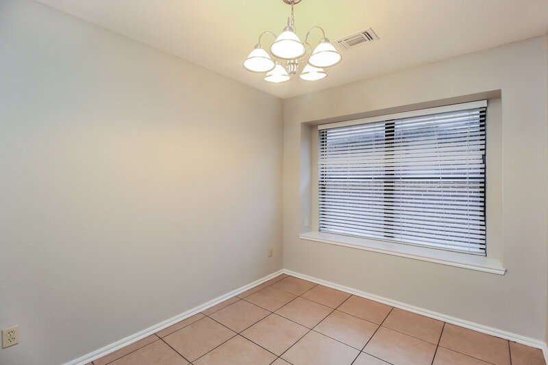 1,590/Mo, 16 N Greengate Dr Yukon, OK 73099 Breakfast Nook View