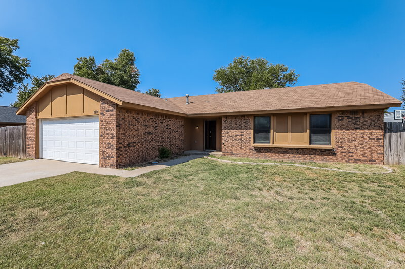 1,325/Mo, 1801 Morren Dr Norman, OK 73071 Front View