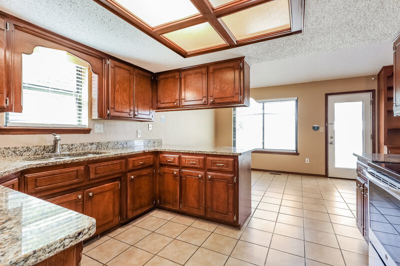 1,325/Mo, 1801 Morren Dr Norman, OK 73071 Dining Room View