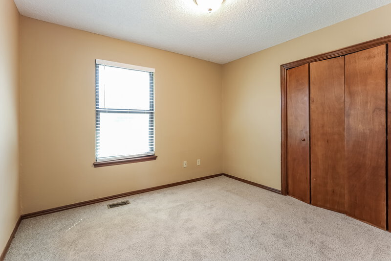 1,325/Mo, 1801 Morren Dr Norman, OK 73071 Bedroom View