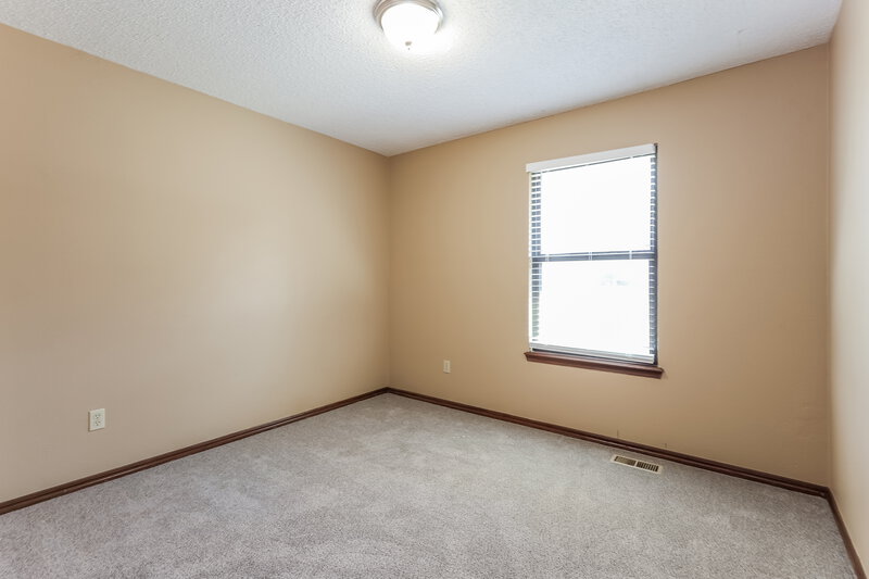1,325/Mo, 1801 Morren Dr Norman, OK 73071 Bedroom View 2