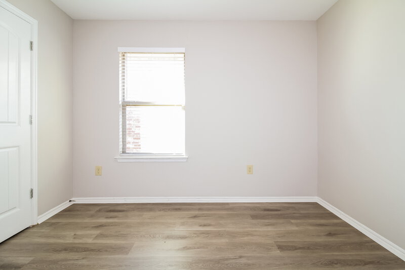 1,400/Mo, 7404 Comrade Lane Yukon, OK 73099 Bedroom View 2