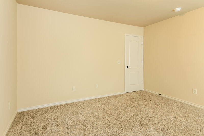 2,410/Mo, 425 Pearl St Yukon, OK 73099 Master Bedroom View 2