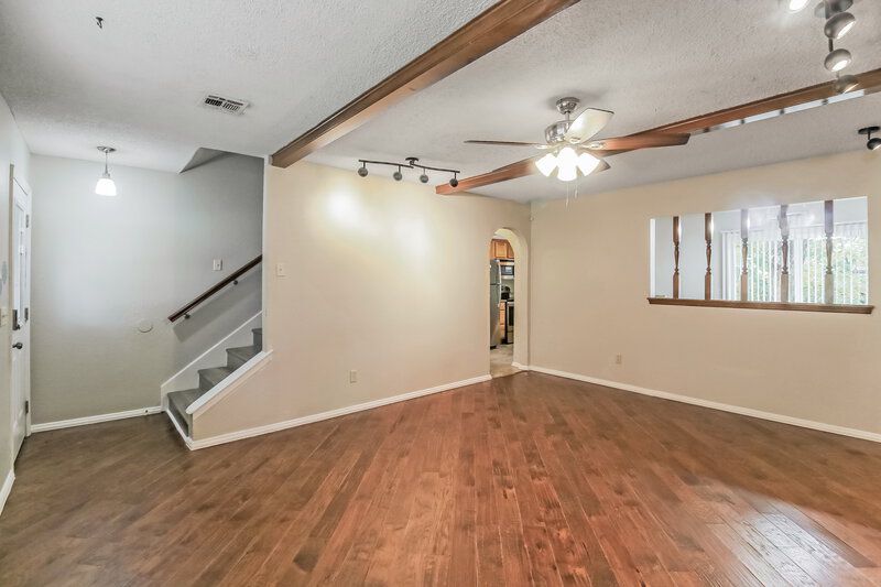1,785/Mo, 317 Chickasaw Ln Yukon, OK 73099 Living Room View 2