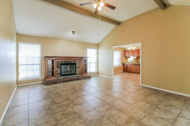 1,490/Mo, 8000 NW 111th St Oklahoma City, OK 73162 Living Room View