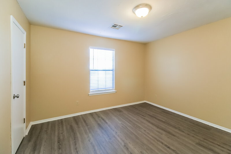 1,490/Mo, 8000 NW 111th St Oklahoma City, OK 73162 Bedroom View 2