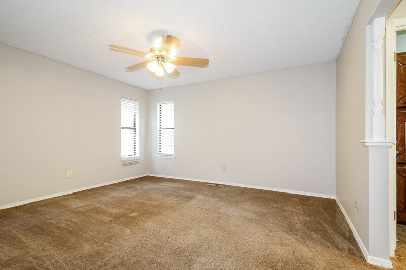 1,890/Mo, 10141 Alicia Dr Midwest City, OK 73130 Main Bedroom View