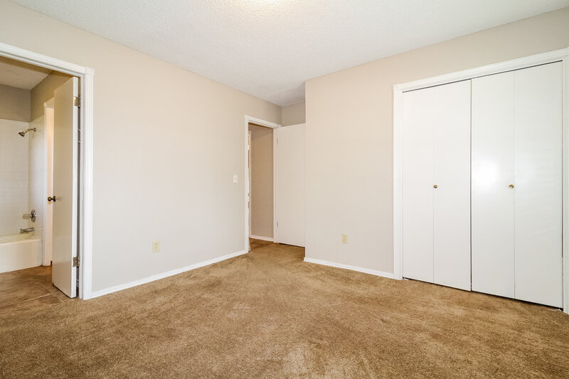 1,890/Mo, 10141 Alicia Dr Midwest City, OK 73130 Bedroom View 3