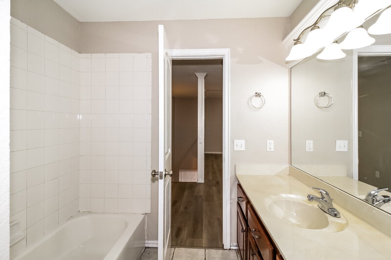 1,595/Mo, 1100 Stoneridge Dr Moore, OK 73160 Misc View 13