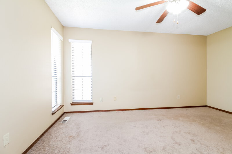 1,495/Mo, 5000 SE 58th St Del City, OK 73135 Bedroom View