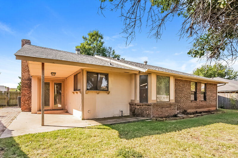 1,495/Mo, 7721 Maehs Terrace Oklahoma City, OK 73162 Rear View 2