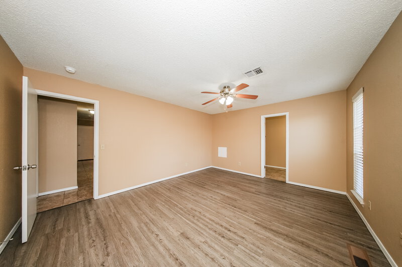 1,475/Mo, 11601 SW 4th Terrace Yukon, OK 73099 Main Bedroom View