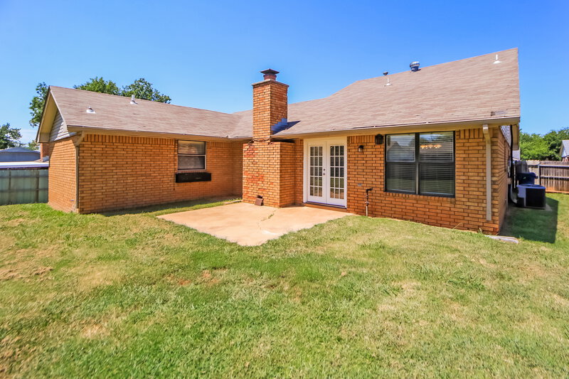 1,385/Mo, 4716 Brookwood Dr Noble, OK 73068 Rear View