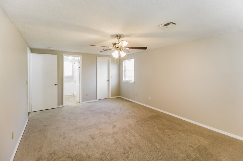 1,505/Mo, 8709 NW 87th St Oklahoma City, OK 73132 Main Bedroom View 2