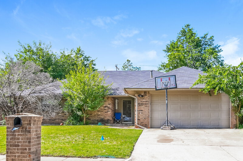 2,120/Mo, 1414 Taurus Dr Edmond, OK 73003 External View