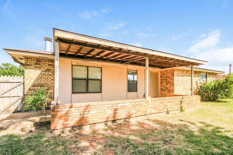 1,205/Mo, 8417 Bellmon Ave Oklahoma City, OK 73149 Rear View 2