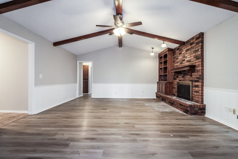 1,295/Mo, 6128 SE 55th St Oklahoma City, OK 73135 Living Room View