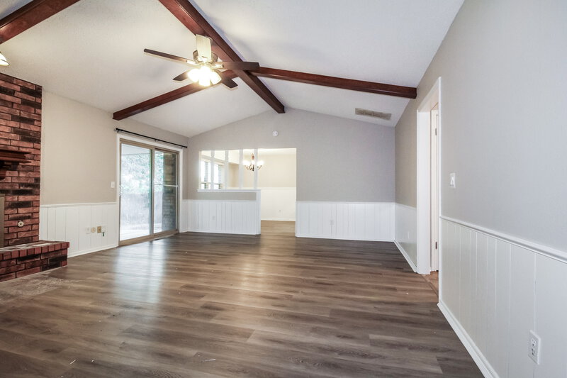 1,295/Mo, 6128 SE 55th St Oklahoma City, OK 73135 Living Room View 2