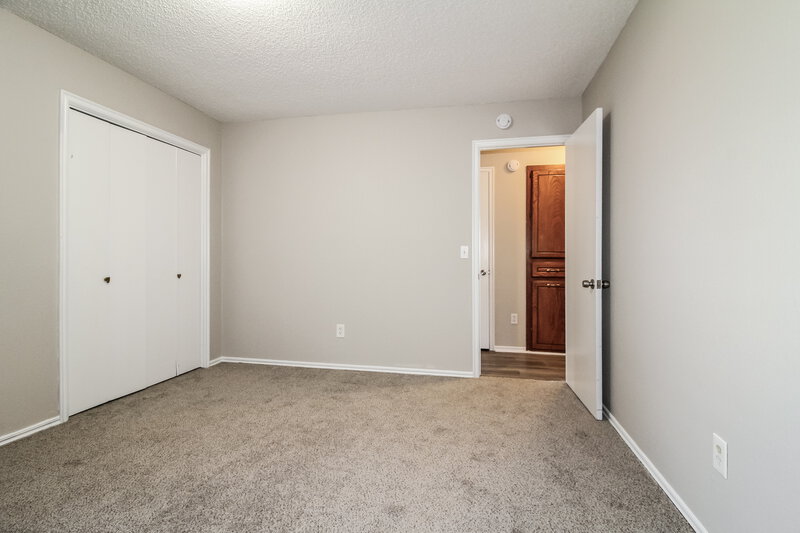 1,295/Mo, 6128 SE 55th St Oklahoma City, OK 73135 Bedroom View 2
