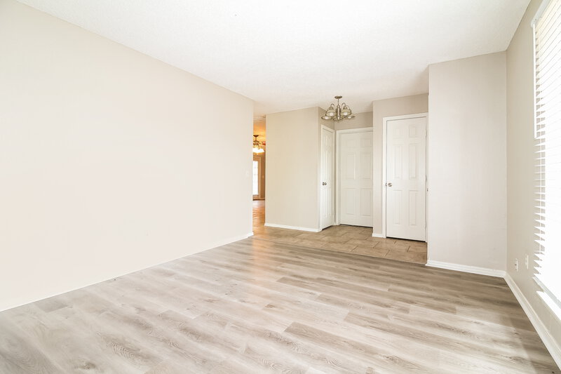 1,235/Mo, 8130 SW 38th St Oklahoma City, OK 73179 Family Room View 2