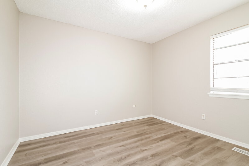 1,235/Mo, 8130 SW 38th St Oklahoma City, OK 73179 Bedroom View 3