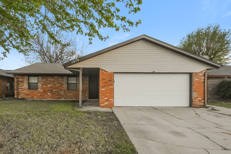 1,530/Mo, 1074 Dover Mansion Yukon, OK 73099 External View