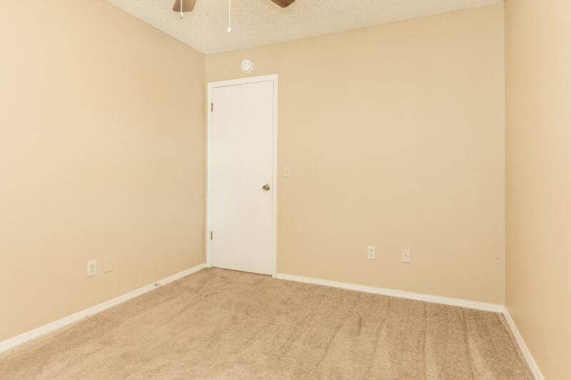 1,550/Mo, 1074 Dover Mansion Yukon, OK 73099 Main Bedroom View