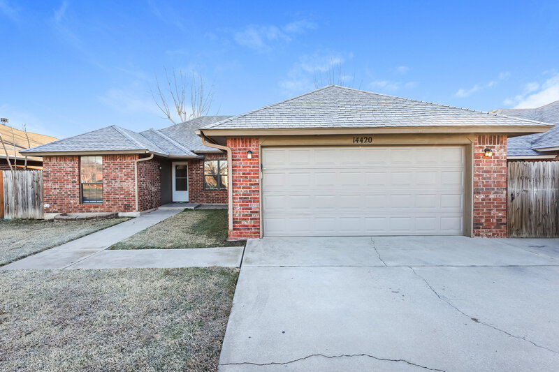2,080/Mo, 14420 Briarcliff Circle Oklahoma City, OK 73170 External View