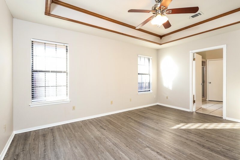 2,080/Mo, 14420 Briarcliff Circle Oklahoma City, OK 73170 Main Bedroom View 2