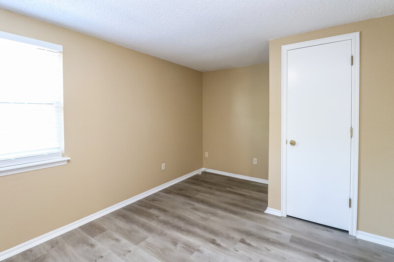 1,610/Mo, 2107 Lakecrest Dr Oklahoma City, OK 73170 Bedroom View