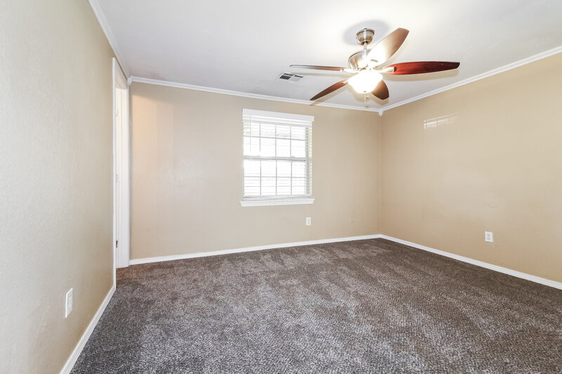 1,495/Mo, 1401 SE 10th St Moore, OK 73160 Main Bedroom View