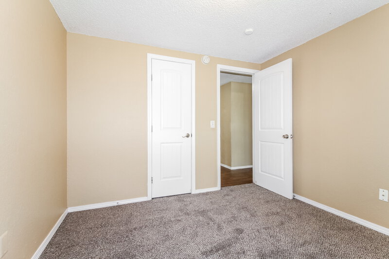1,495/Mo, 1401 SE 10th St Moore, OK 73160 Bedroom View 2